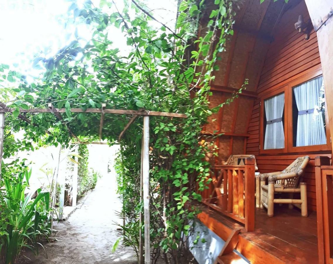 Damai Bungalows Гілі-Аїр Екстер'єр фото