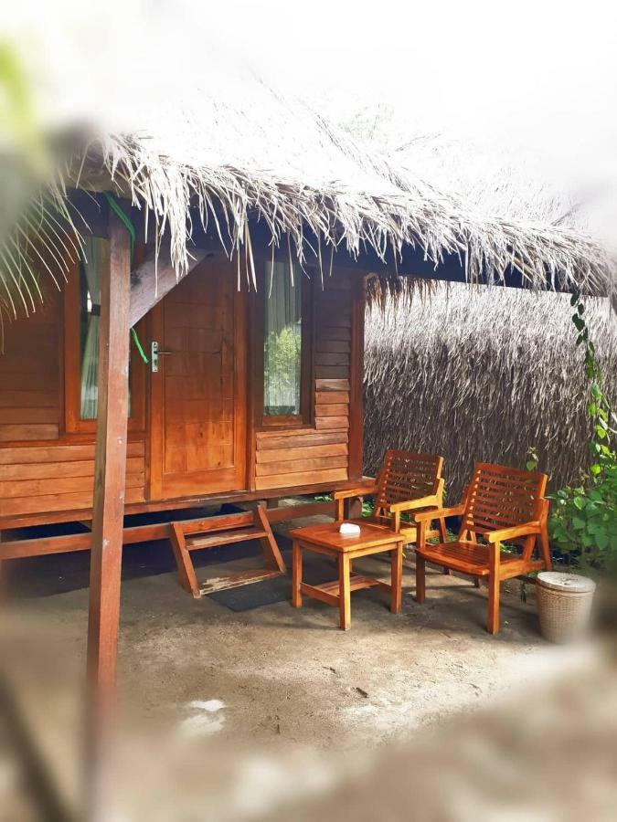 Damai Bungalows Гілі-Аїр Екстер'єр фото